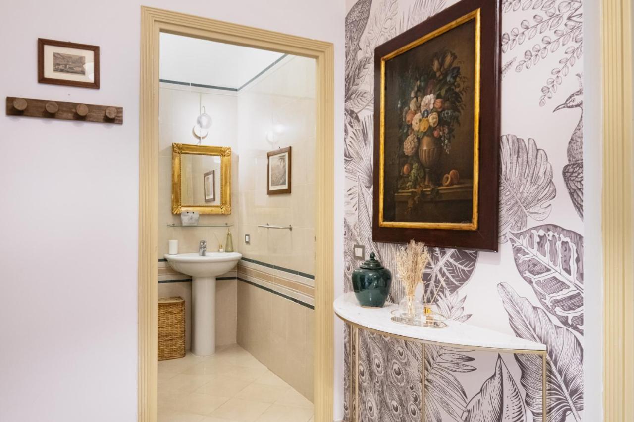 Easylife - Dimora Di Classe In Zona Conciliazione Milano Exteriör bild